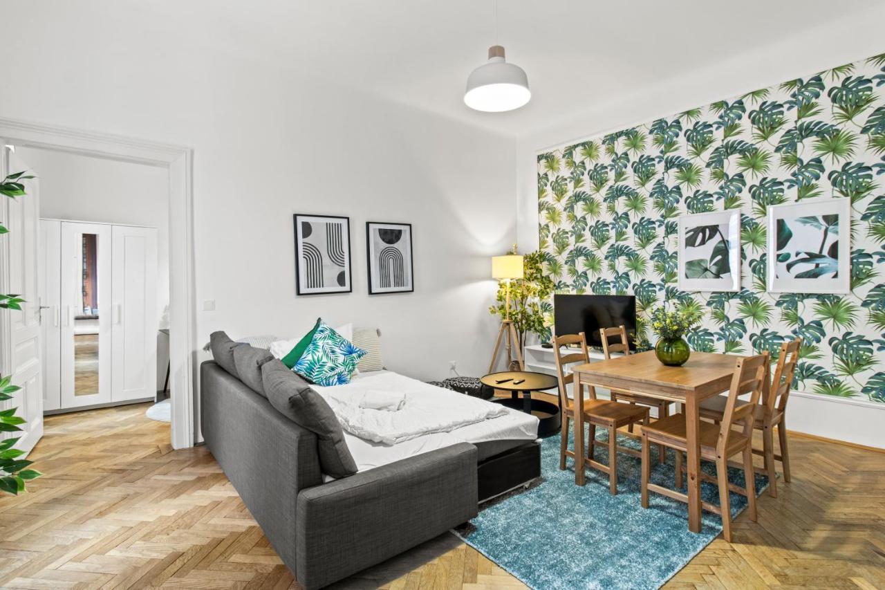 Separate Bedroom - Near Schoenbrunn Виена Екстериор снимка