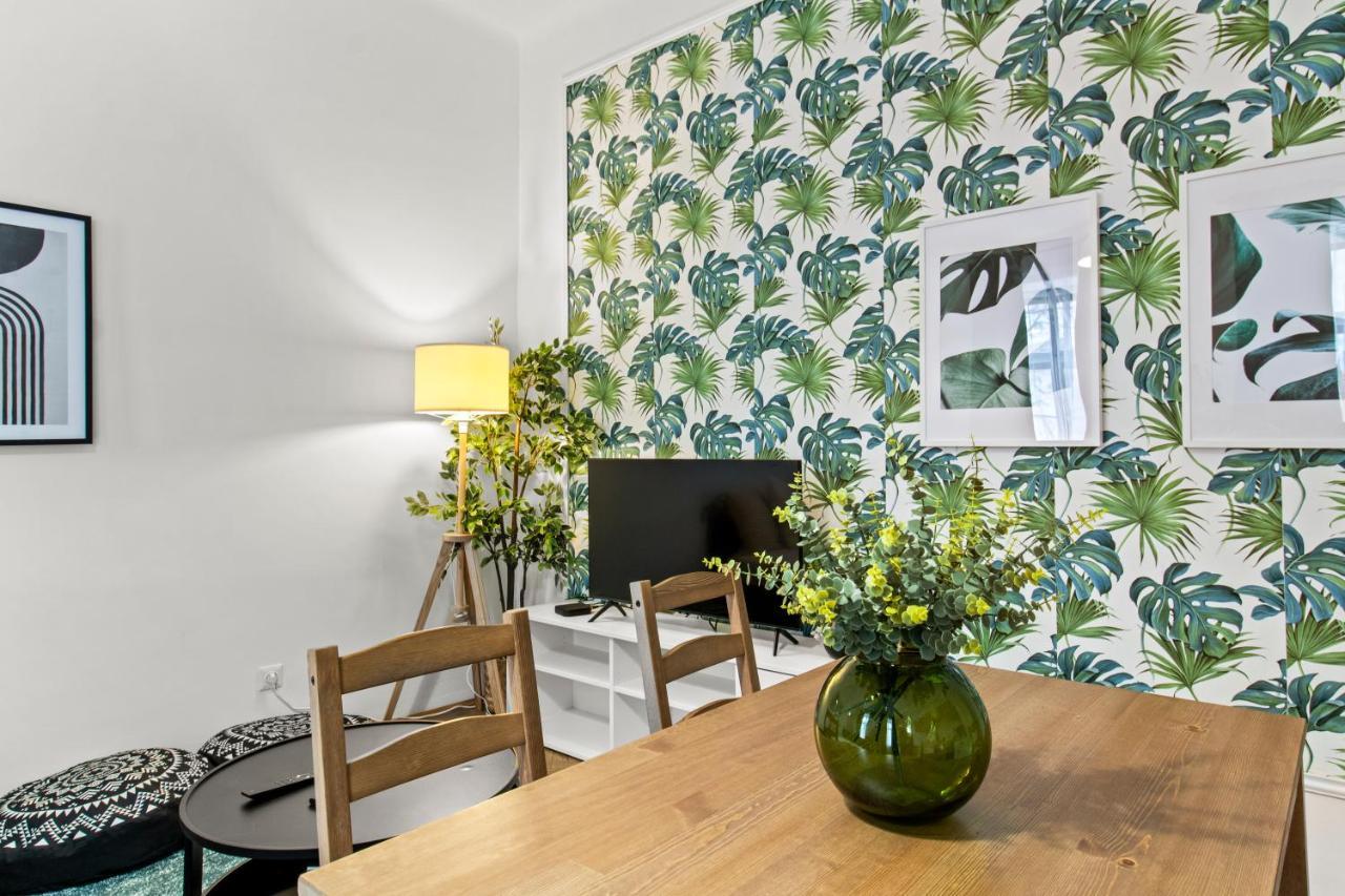 Separate Bedroom - Near Schoenbrunn Виена Екстериор снимка